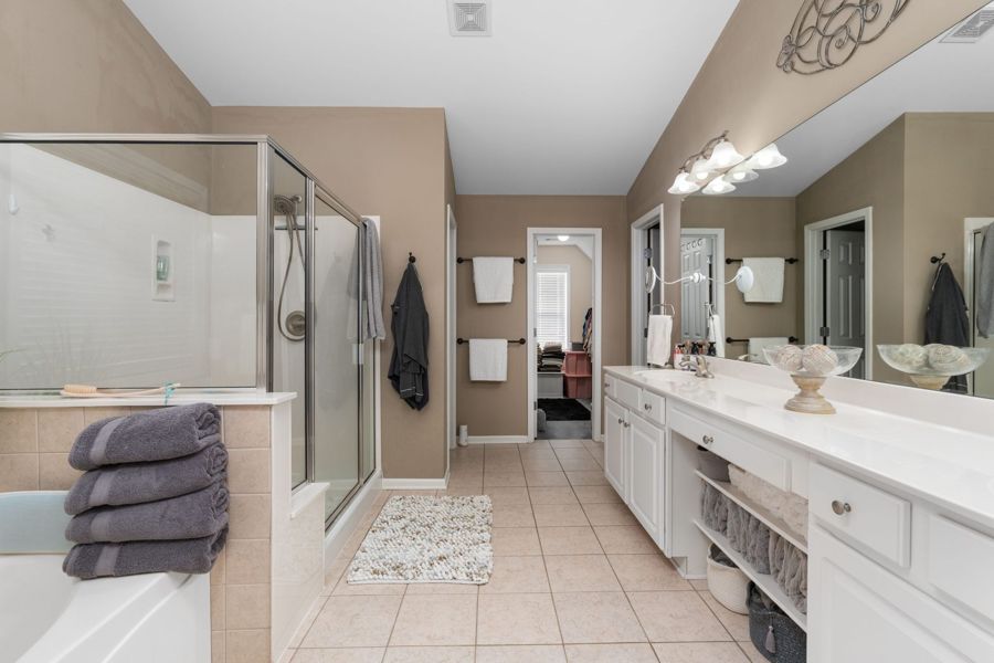 Interior real estate photograph by Devon Montgomery